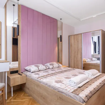 Apartmán Brand New In Center, Steps To Metro, Ndk, Vitosha Boulevard Sofie