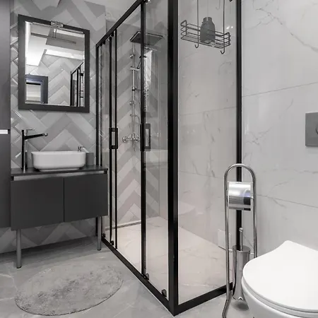 Daire Brand New In Center, Steps To Metro, Ndk, Vitosha Boulevard