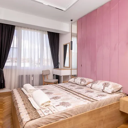 Brand New In Center, Steps To Metro, Ndk, Vitosha Boulevard Daire *